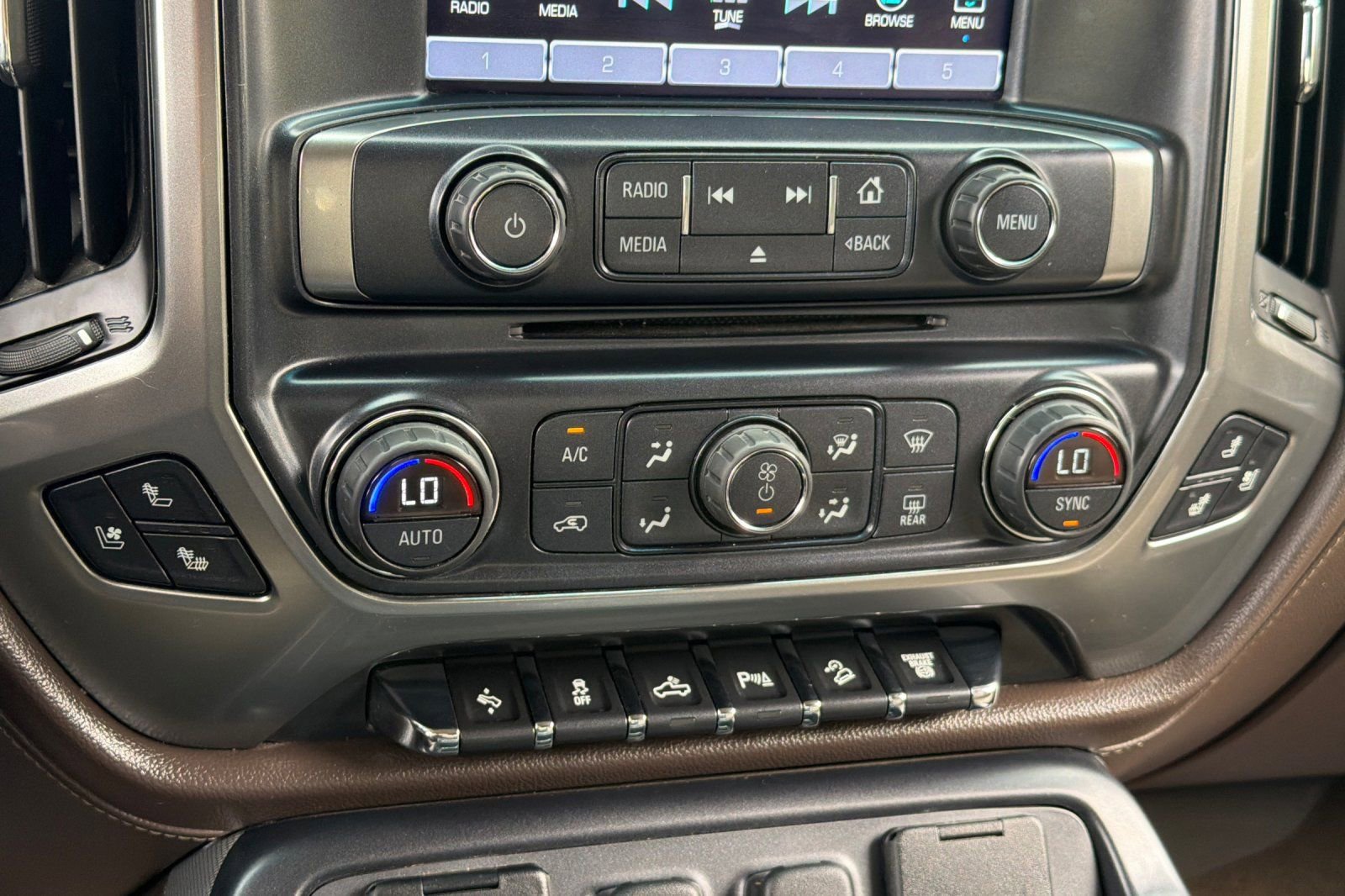 Used 2016 Chevrolet Silverado 3500 LTZ w/ Duramax Plus Package image 19