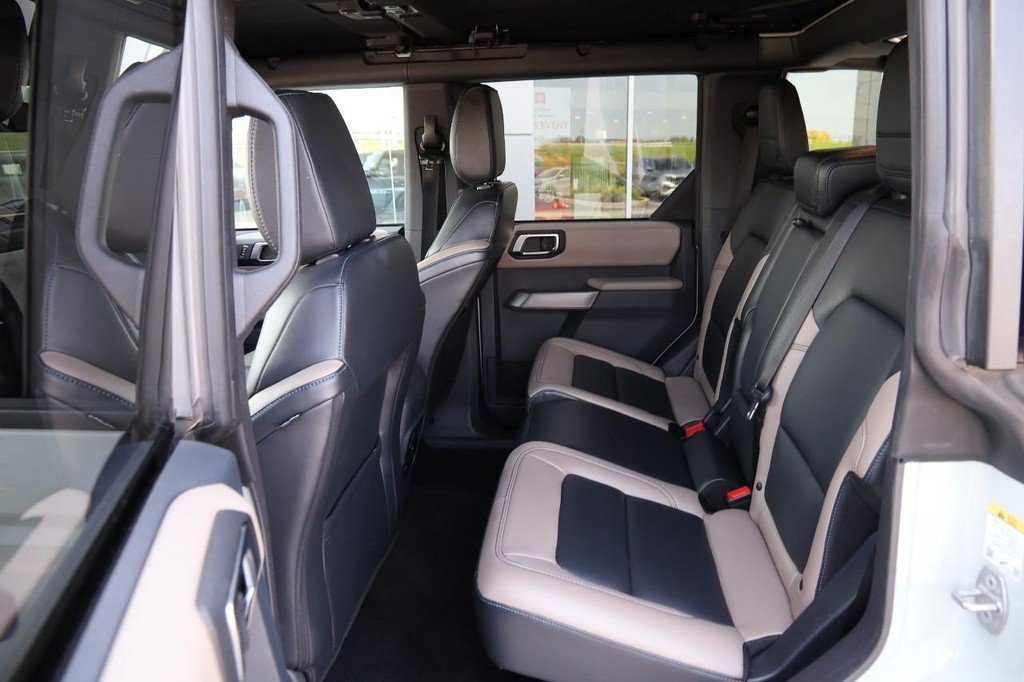Used 2023 Ford Bronco Wildtrak AWD/4WD image 10