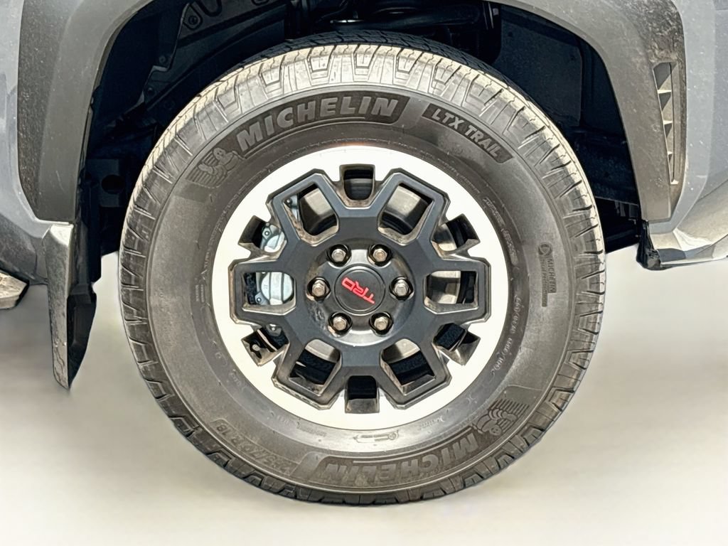 Certified 2025 Toyota 4Runner TRD Off-Road Premium w/ Tow Technology Package AWD/4WD image 32