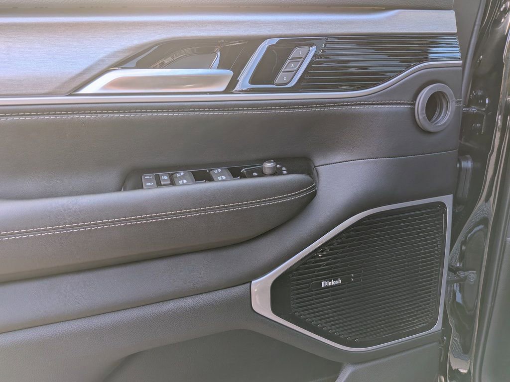 New 2026 Jeep Grand Wagoneer Limited image 14