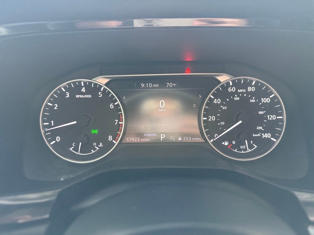 Used 2022 Nissan Pathfinder SV image 27