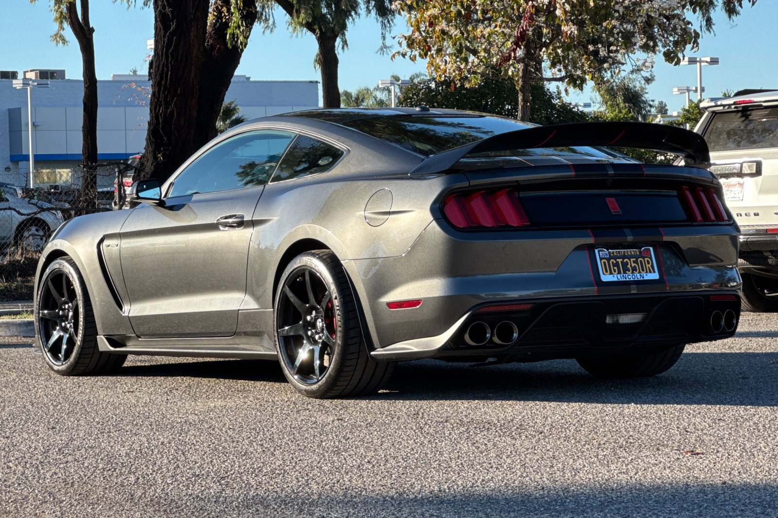 Used 2016 Ford Mustang Shelby GT350R w/ GT350R Equipment Group 920A image 6