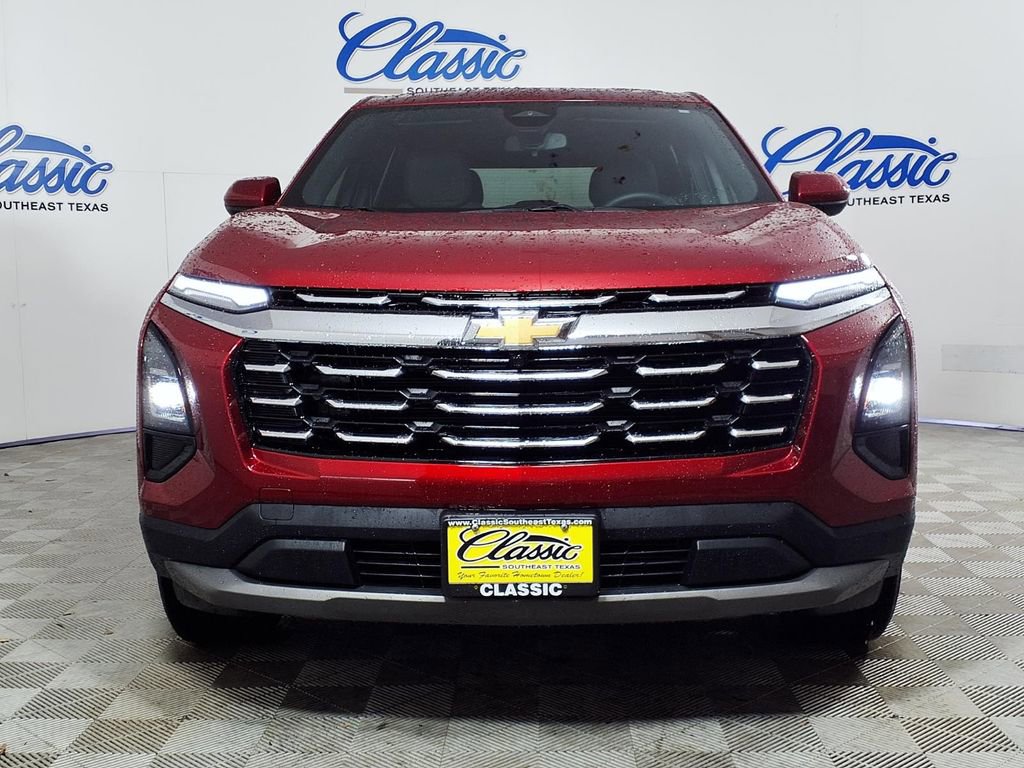 Used 2026 Chevrolet Equinox LT FWD image 3