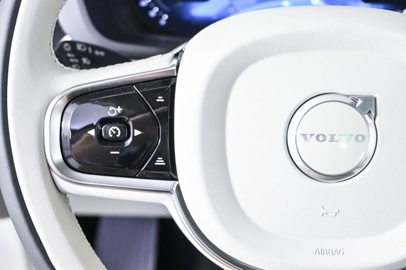 New 2027 Volvo XC60 B5 Ultra AWD/4WD image 10