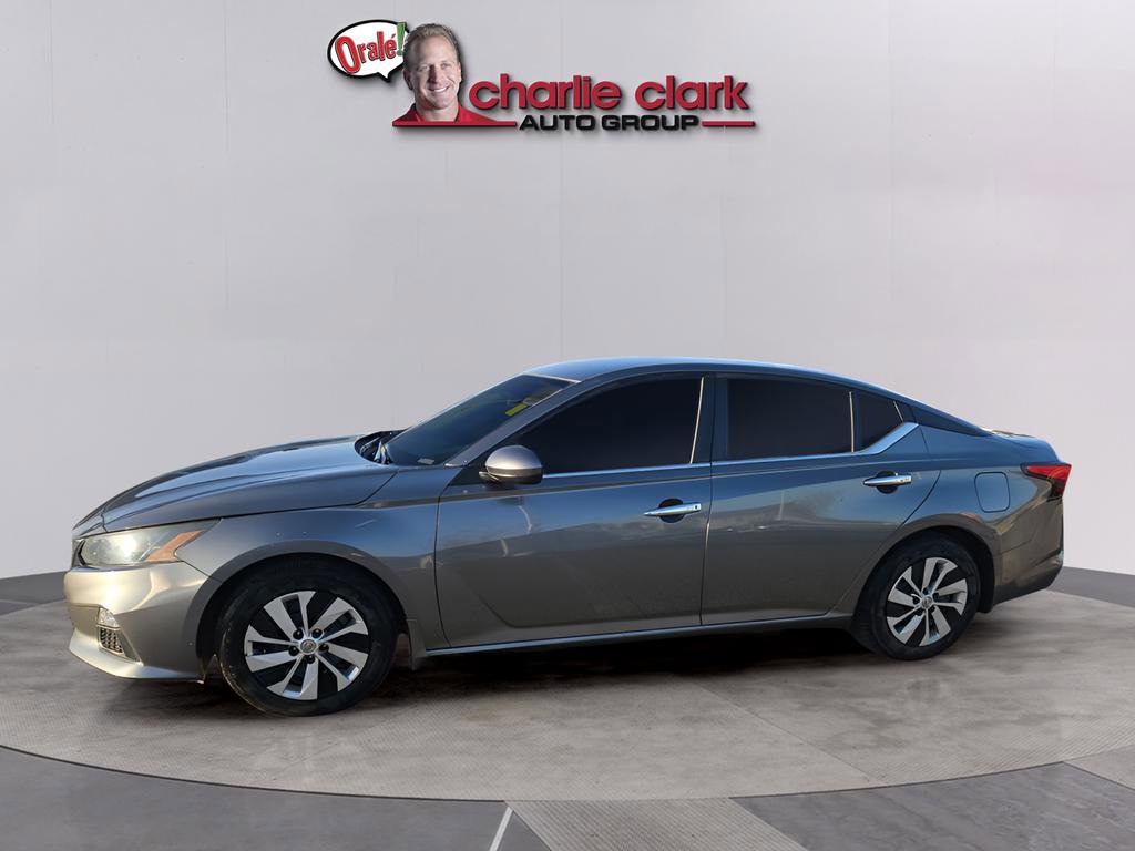 Used 2022 Nissan Altima 2.5 S image 2