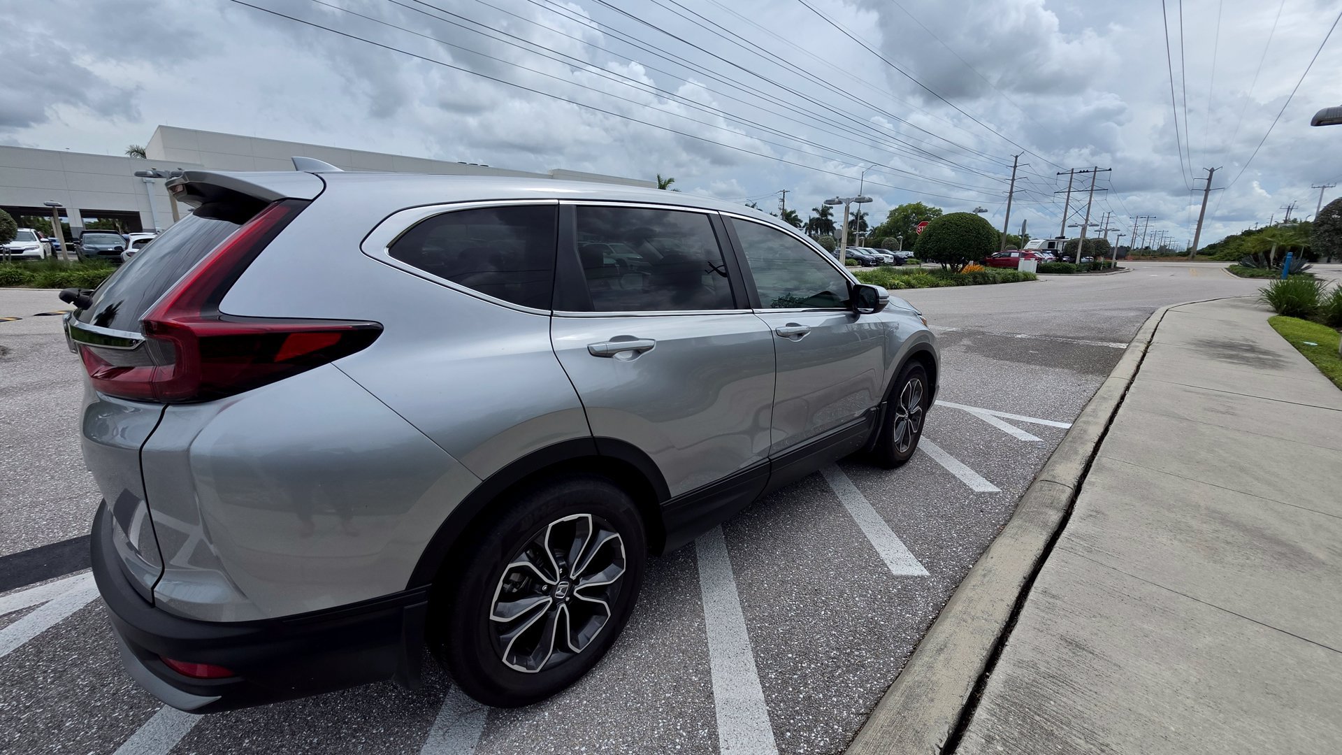 Used 2020 Honda CR-V EX-L image 5