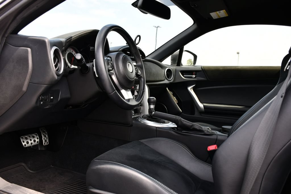 Used 2019 Toyota 86 RWD image 14
