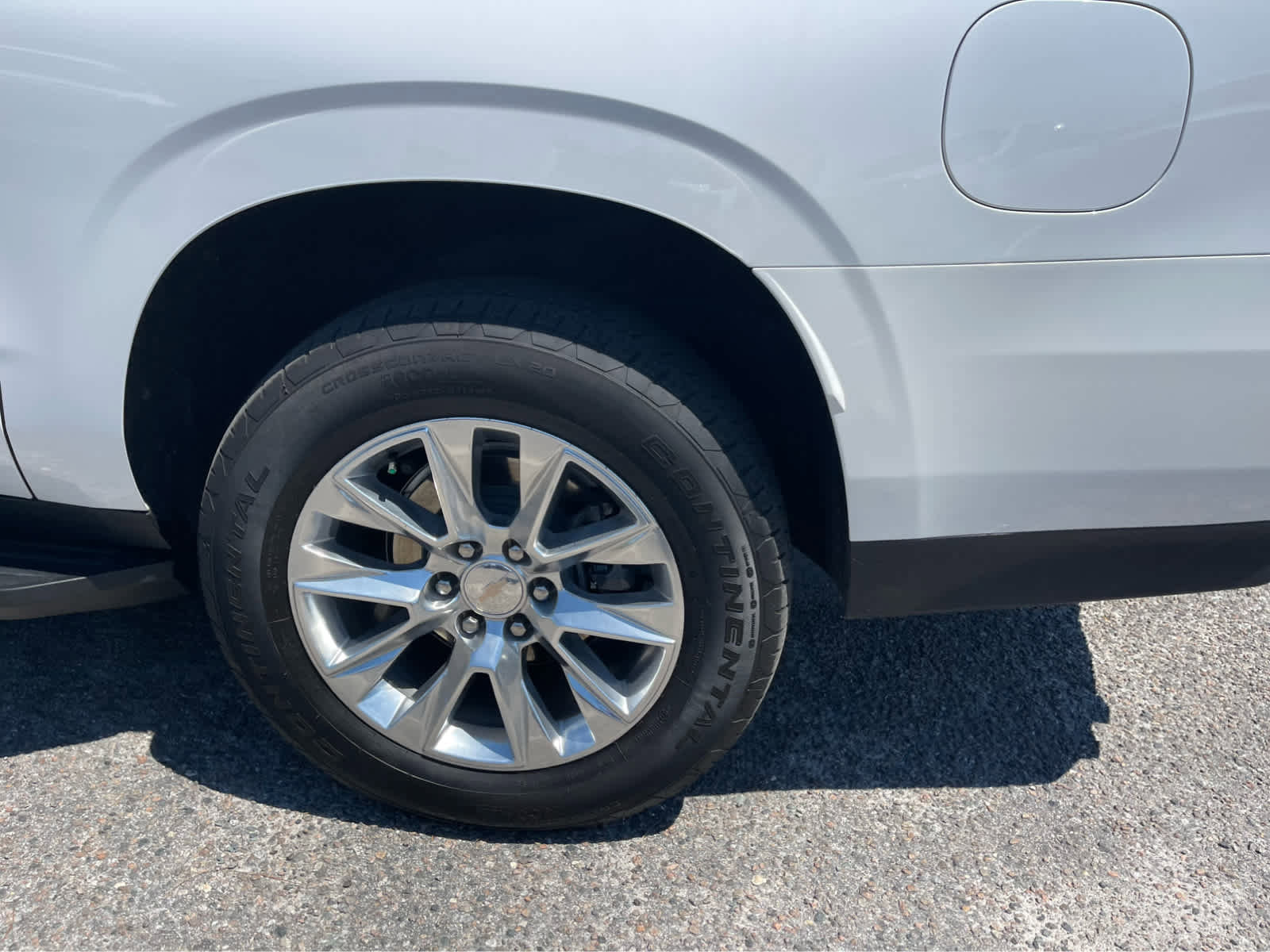 Used 2024 Chevrolet Suburban Premier AWD/4WD image 8
