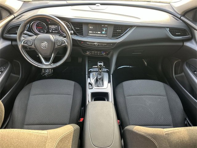 Used 2018 Buick Regal Preferred image 18