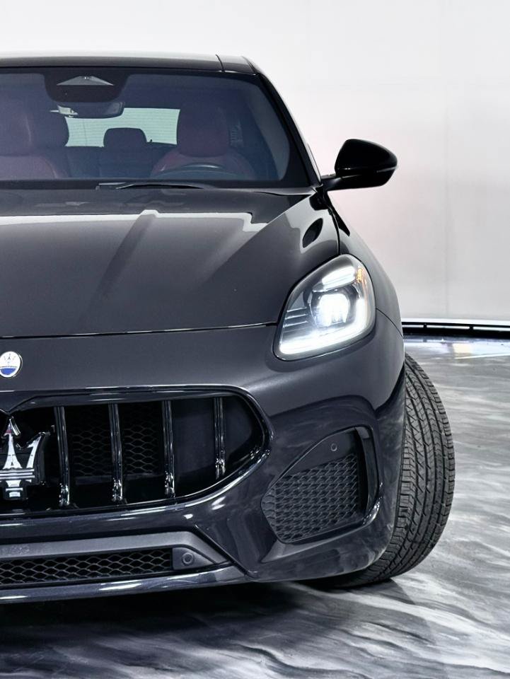 Used 2023 Maserati Grecale Modena AWD/4WD image 6