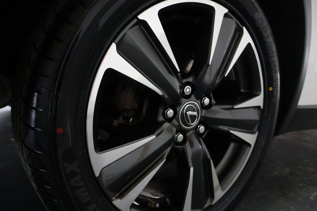 Used 2020 Lexus UX 200 200 Base w/ Premium Package image 29