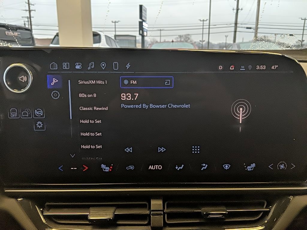 Used 2024 Chevrolet Equinox EV RS image 19