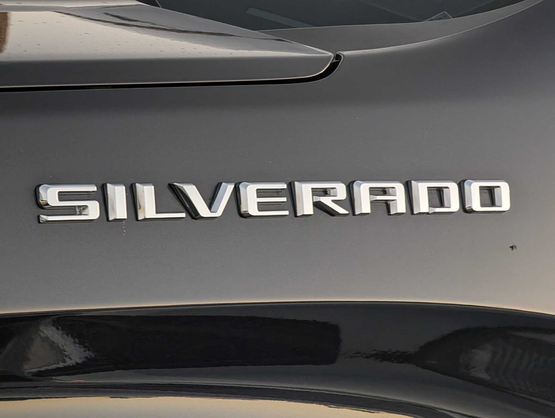 Used 2022 Chevrolet Silverado 1500 Custom AWD/4WD image 2