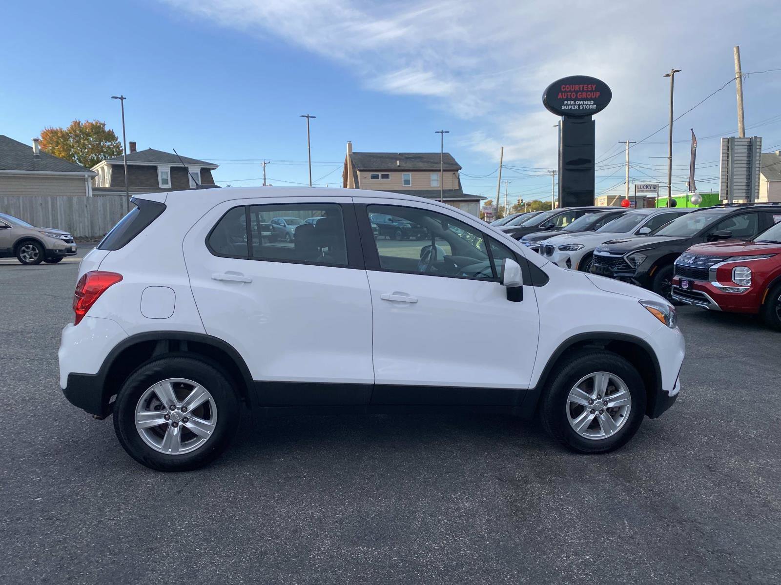 Used 2019 Chevrolet Trax LS image 7
