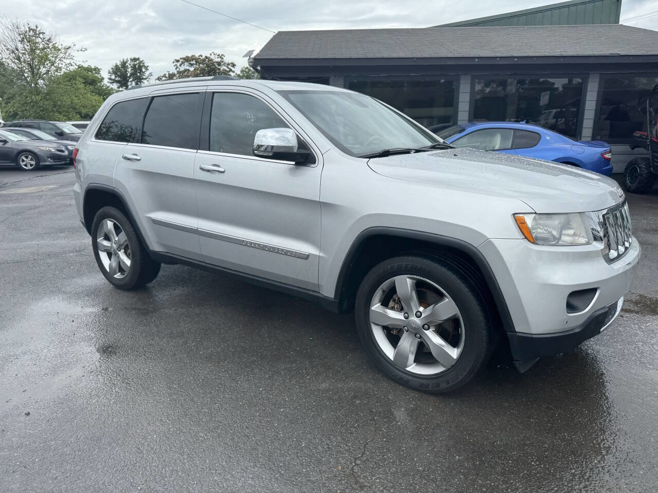 Used 2012 Jeep Grand Cherokee Overland image 18