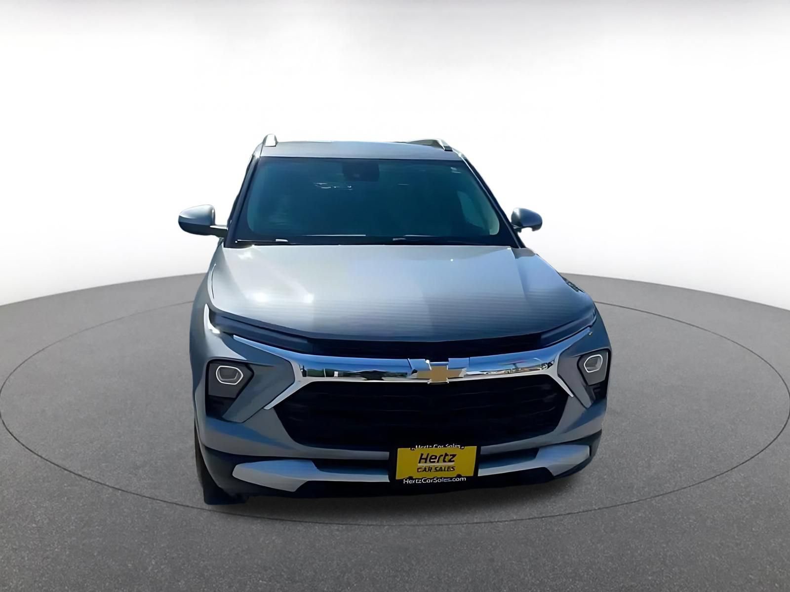 Used 2025 Chevrolet TrailBlazer LT FWD image 3