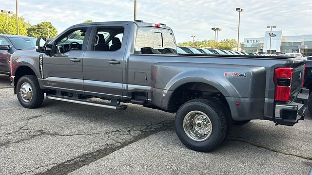 New 2026 Ford F350 XLT w/ XLT Premium Package AWD/4WD image 5