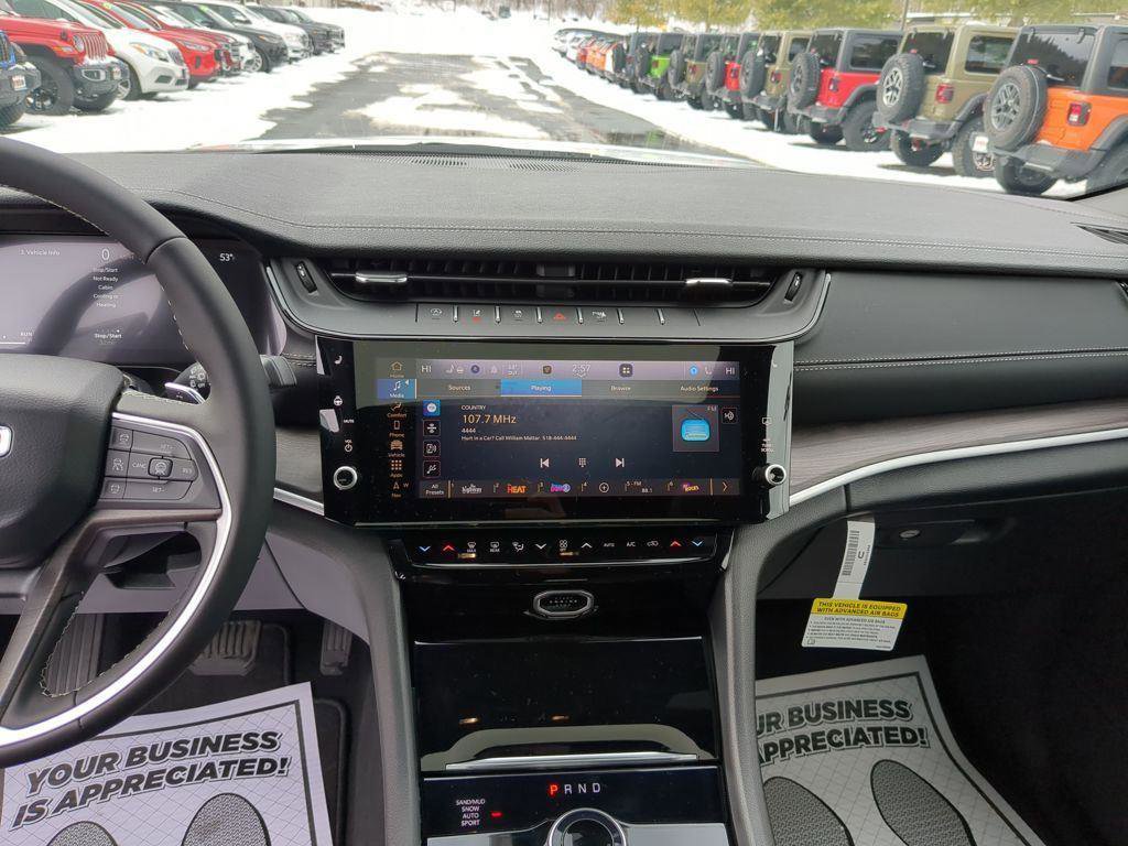 New 2026 Jeep Grand Cherokee Altitude image 12