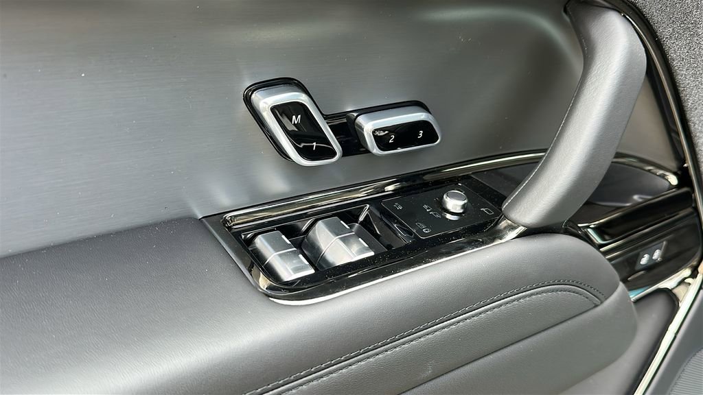 New 2025 Land Rover Range Rover Sport Dynamic SE image 9