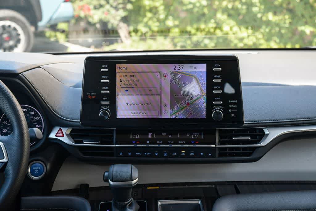 Used 2021 Toyota Sienna Limited FWD image 13