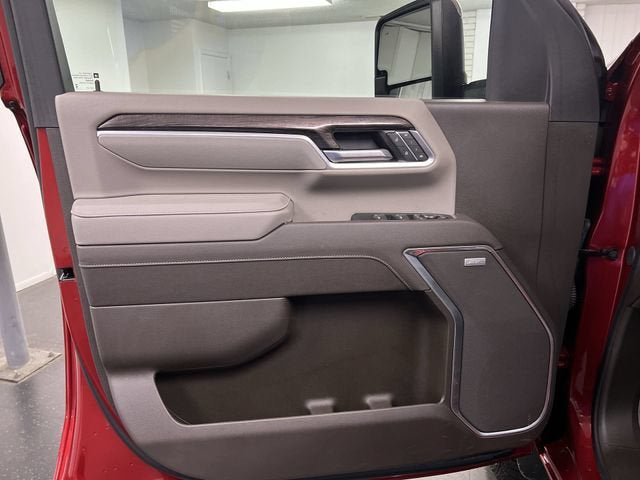 Certified 2025 Chevrolet Silverado 2500 LTZ w/ LTZ Premium Package AWD/4WD image 23