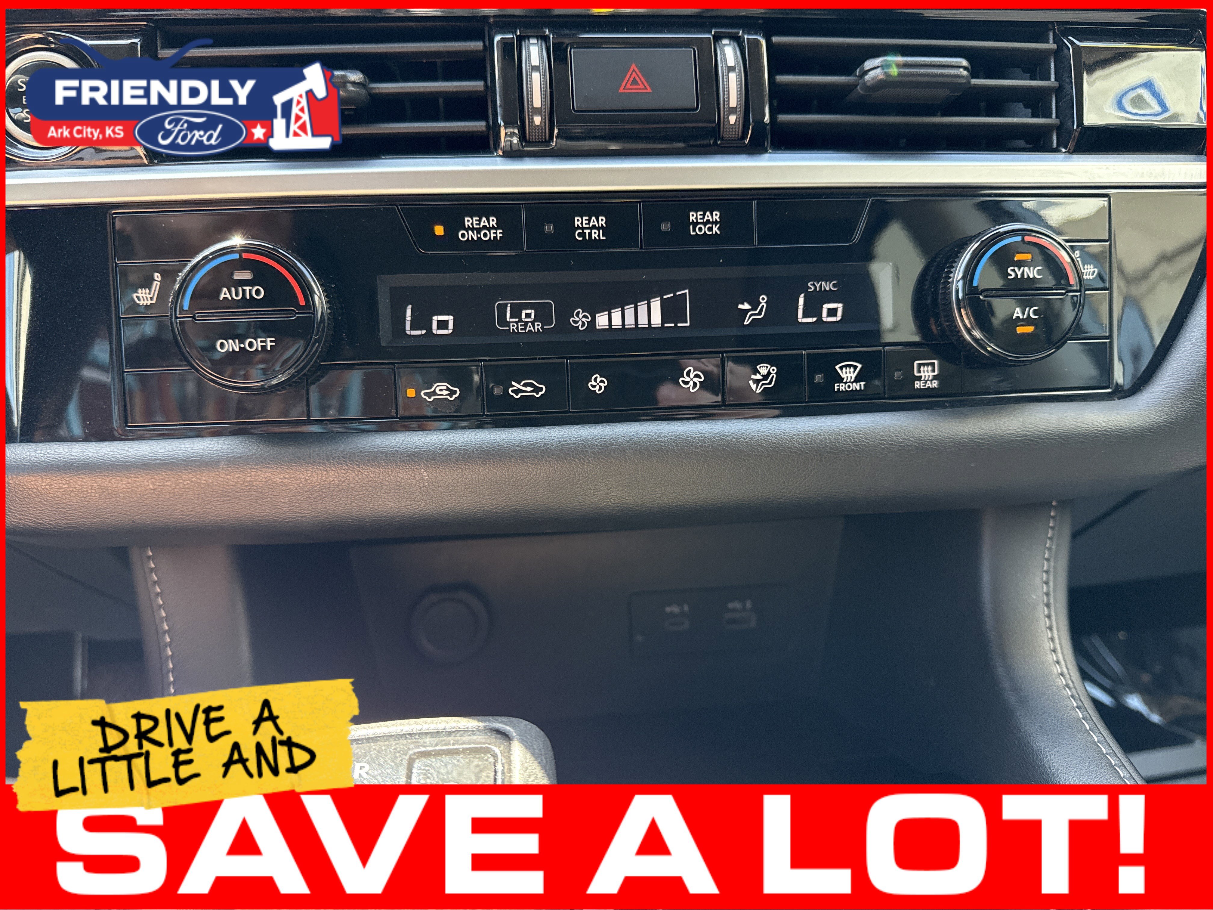 Used 2024 Nissan Pathfinder SV FWD image 32