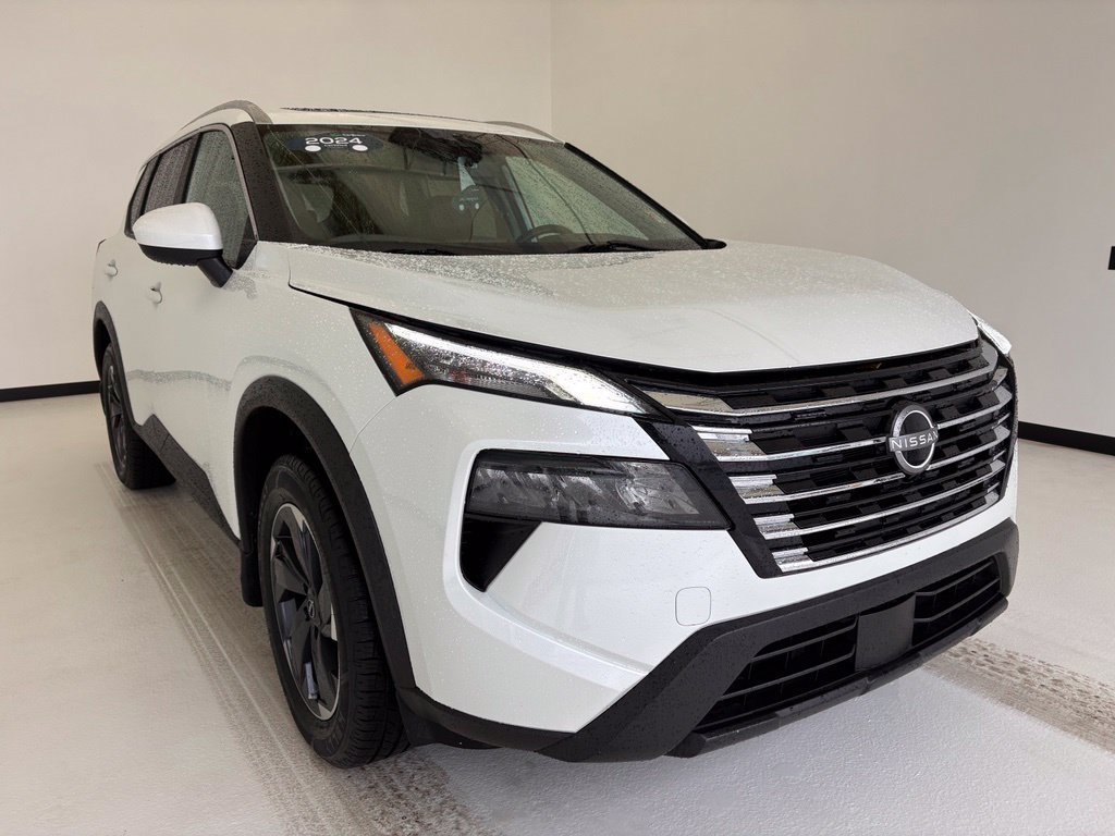 Used 2024 Nissan Rogue SV w/ SV Premium Package FWD image 14