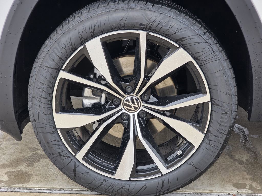 New 2026 Volkswagen Atlas SEL Premium R-Line image 9