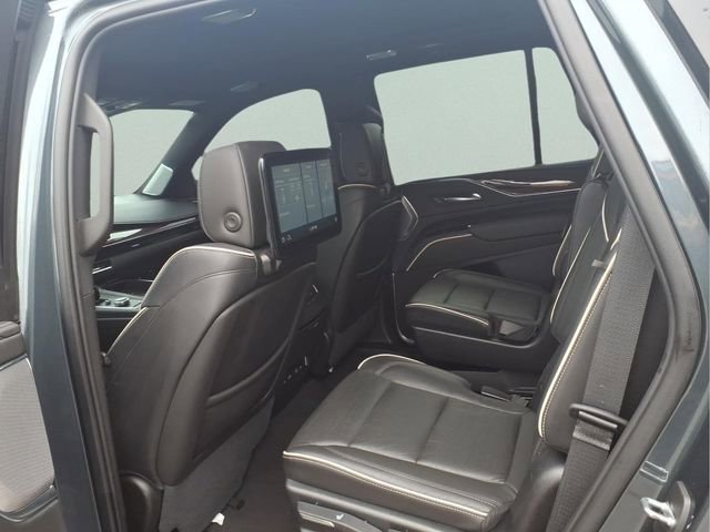 Used 2021 Cadillac Escalade Premium Luxury w/ Driver Assist Tech Package AWD/4WD image 8