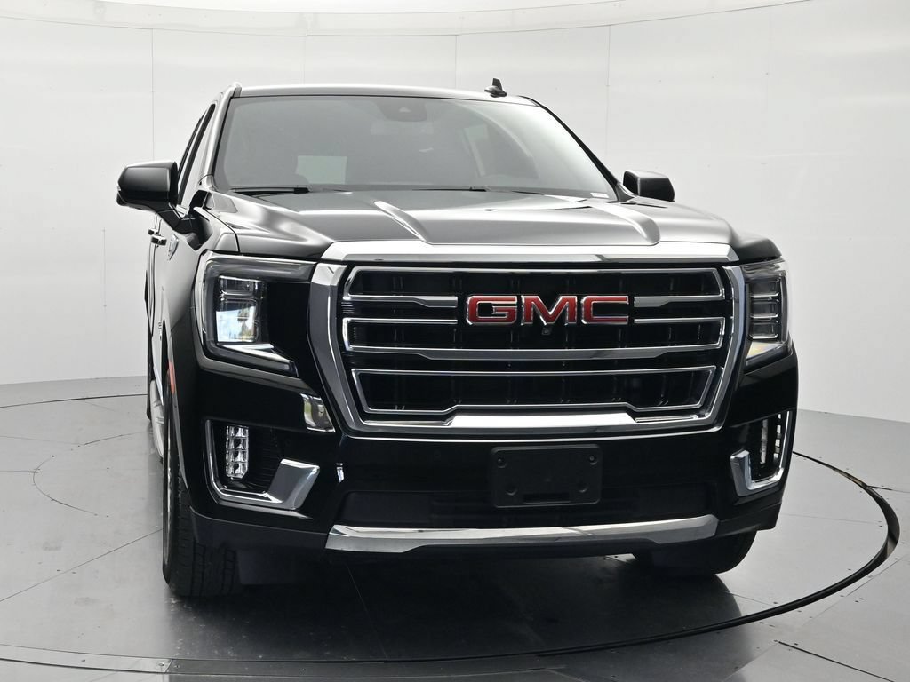 Used 2023 GMC Yukon XL SLT w/ SLT Luxury Package AWD/4WD image 2