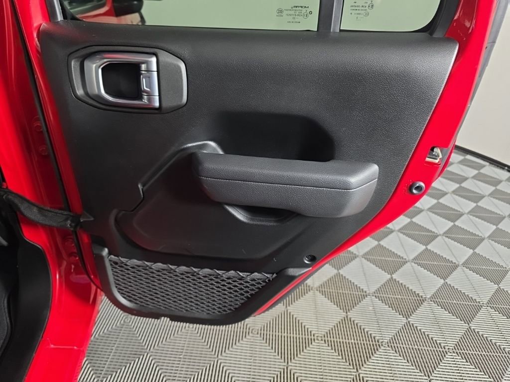 Used 2022 Jeep Wrangler Unlimited Sport AWD/4WD image 40