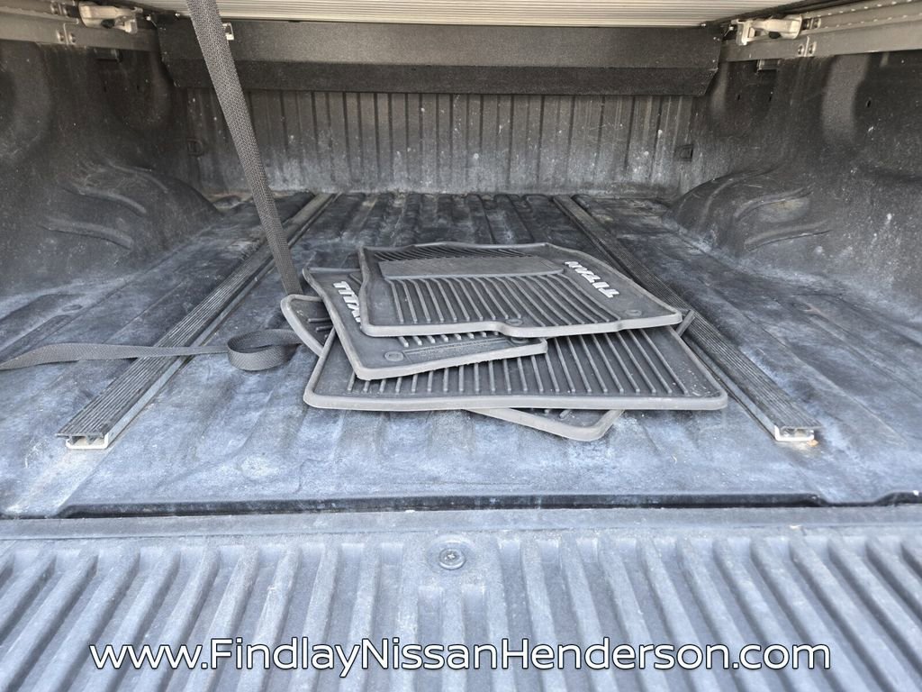Used 2021 Nissan Titan PRO-4X w/ Pro-4x Convenience Package image 15