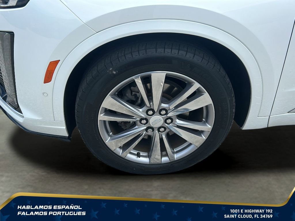Used 2023 Cadillac XT6 Premium Luxury w/ Technology Package FWD image 32