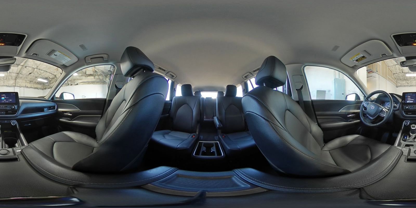 Used 2025 Toyota Grand Highlander FWD image 44