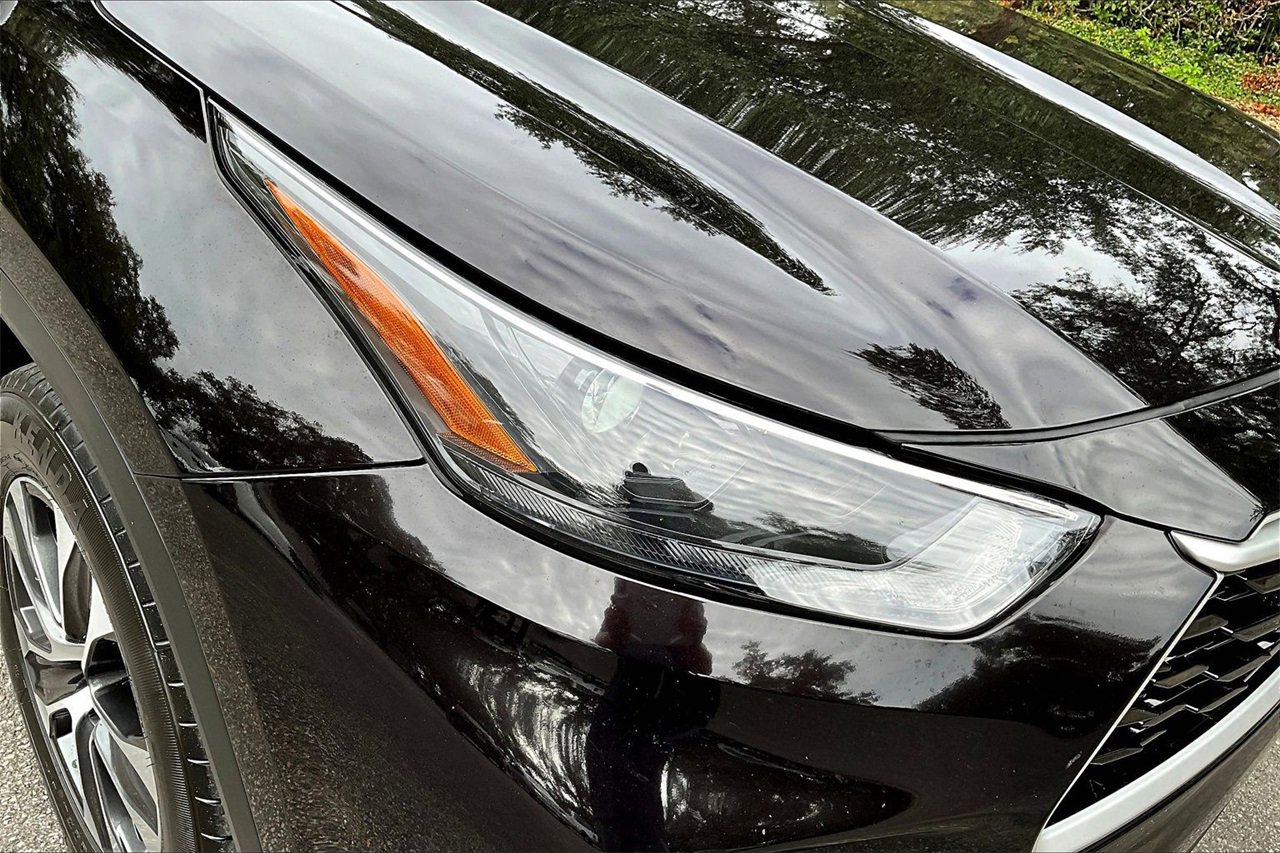 Used 2022 Toyota Highlander XLE image 29