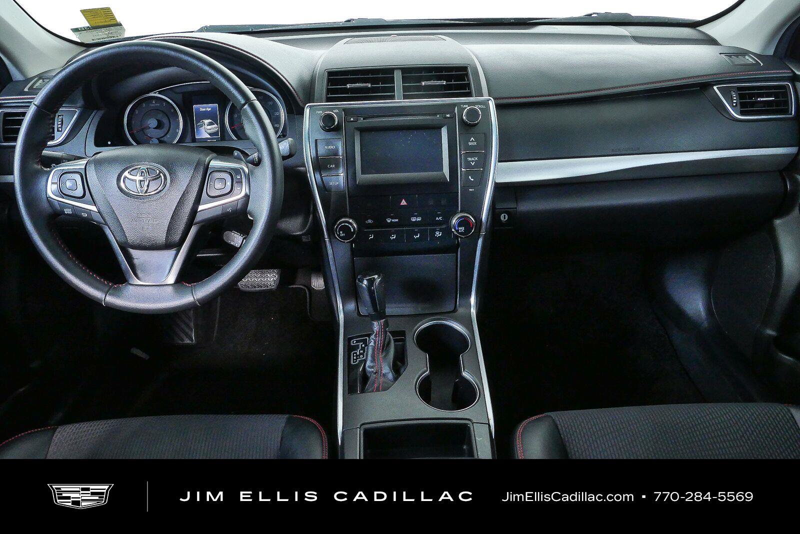 Used 2017 Toyota Camry SE FWD image 14