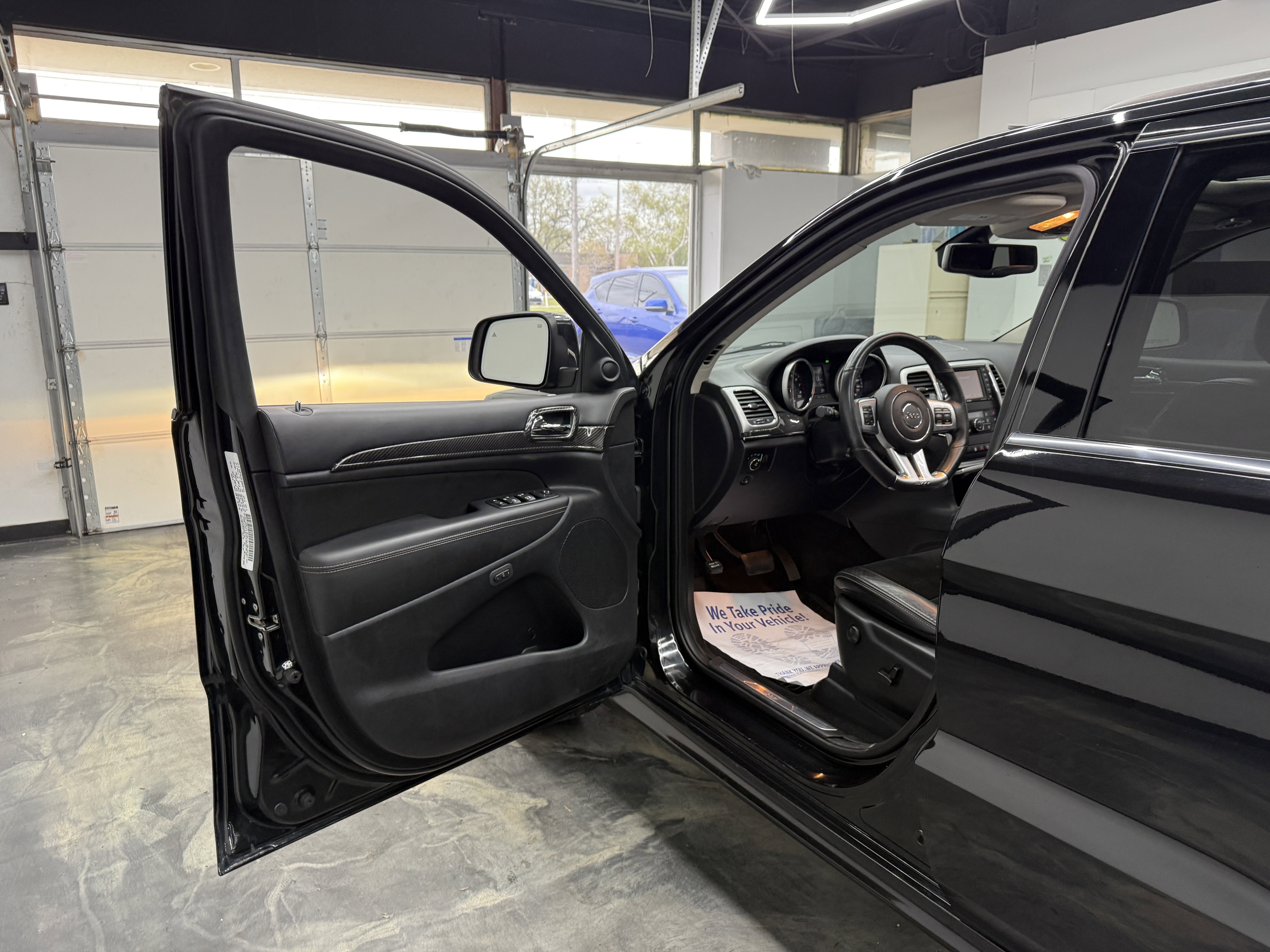 Used 2013 Jeep Grand Cherokee SRT8 AWD/4WD image 9