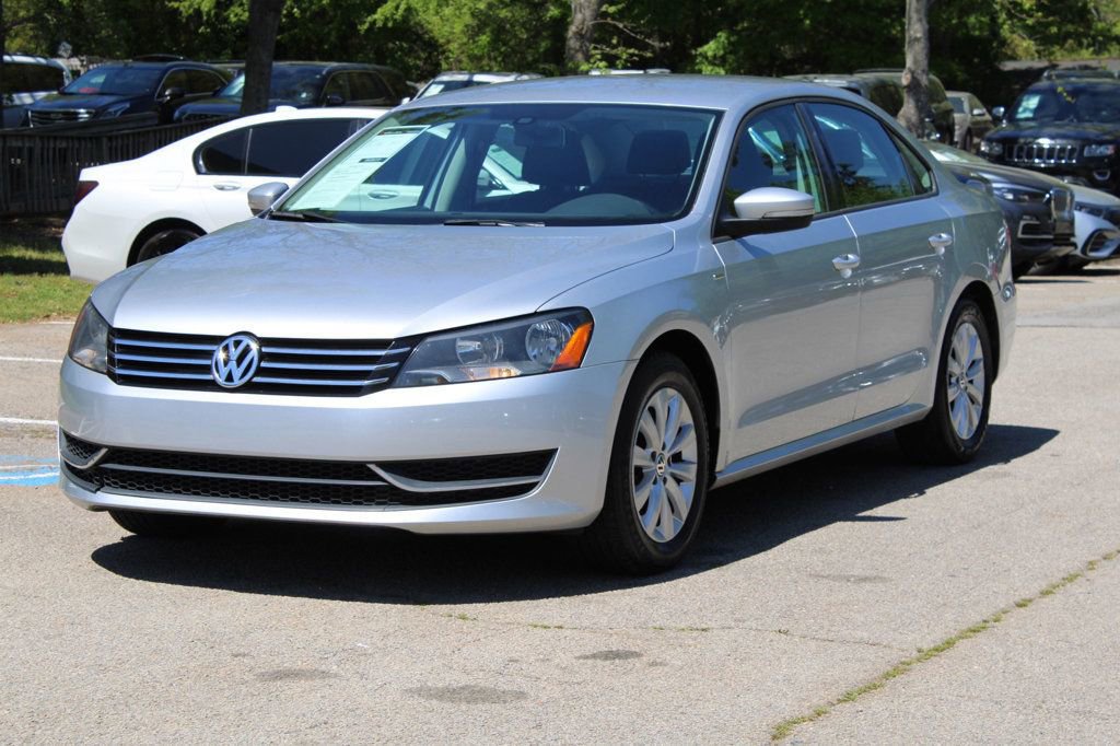 Used 2015 Volkswagen Passat 1.8T Wolfsburg Edition image 3