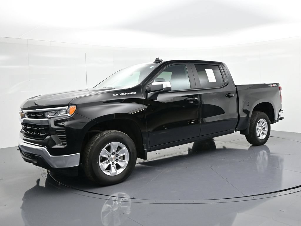 Used 2025 Chevrolet Silverado 1500 LT AWD/4WD image 1