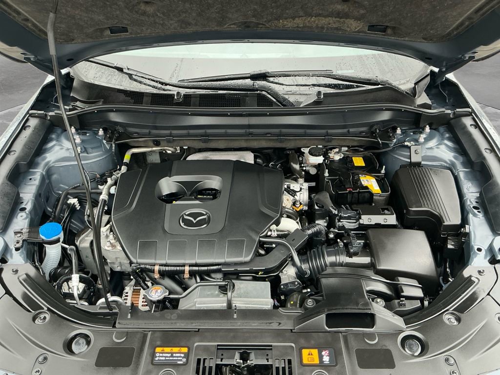 Used 2025 MAZDA CX-5 Carbon Edition image 18