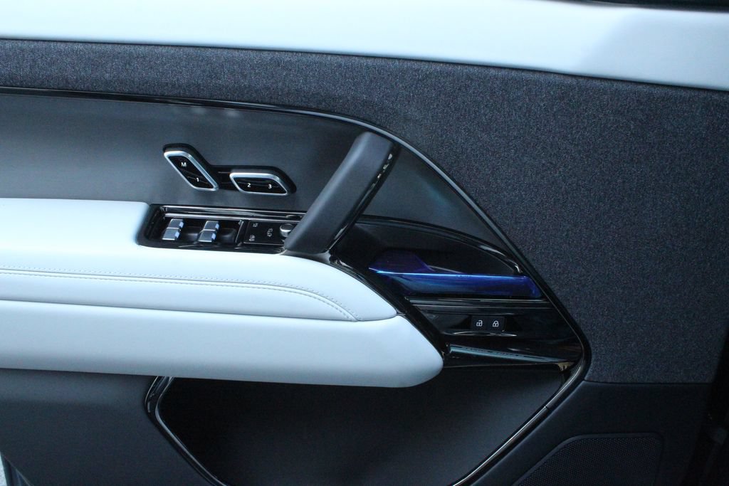 New 2026 Land Rover Range Rover Sport SE AWD/4WD image 10