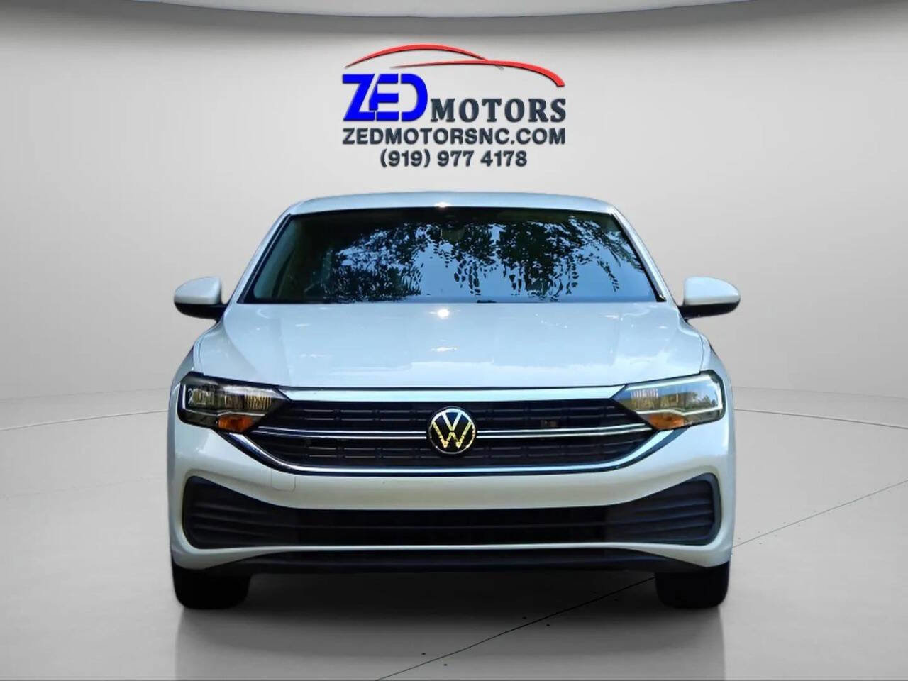 Used 2024 Volkswagen Jetta S image 2