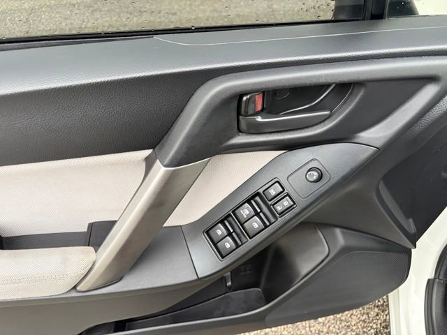 Used 2015 Subaru Forester 2.5i Premium w/ All-Weather Package image 22