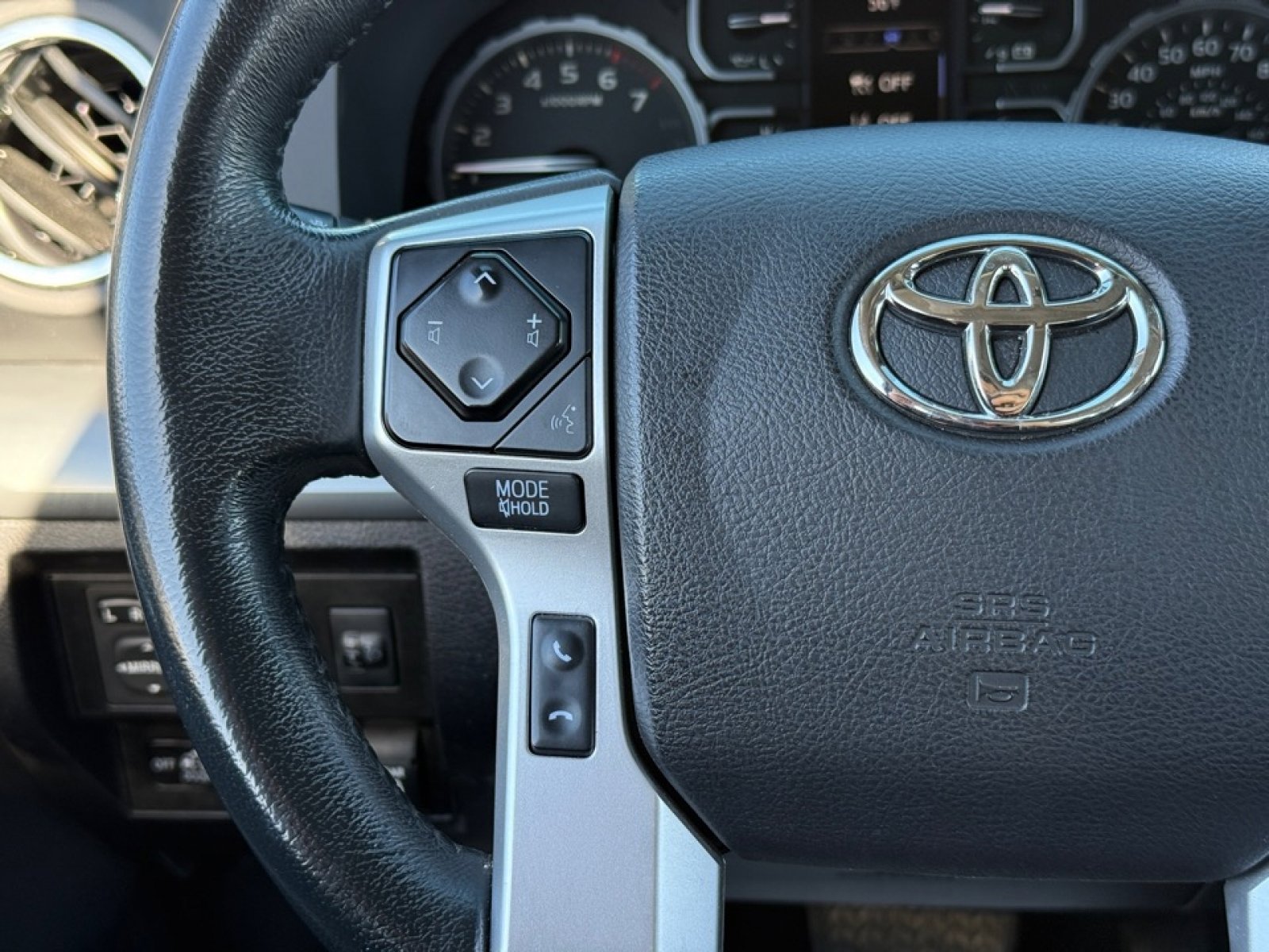 Used 2021 Toyota Tundra Platinum image 23