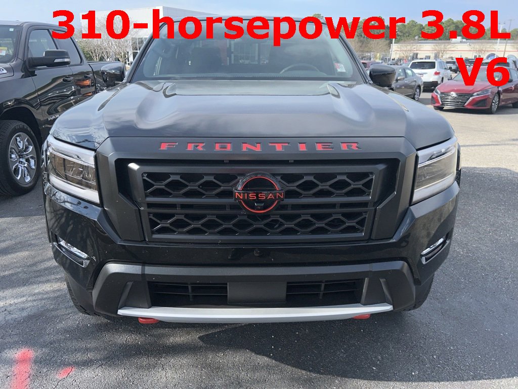 Used 2024 Nissan Frontier Pro-X w/ Pro Convenience Package image 2