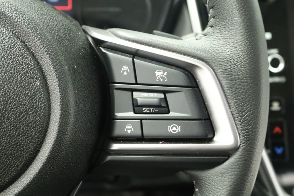 Used 2025 Subaru Outback Premium image 36