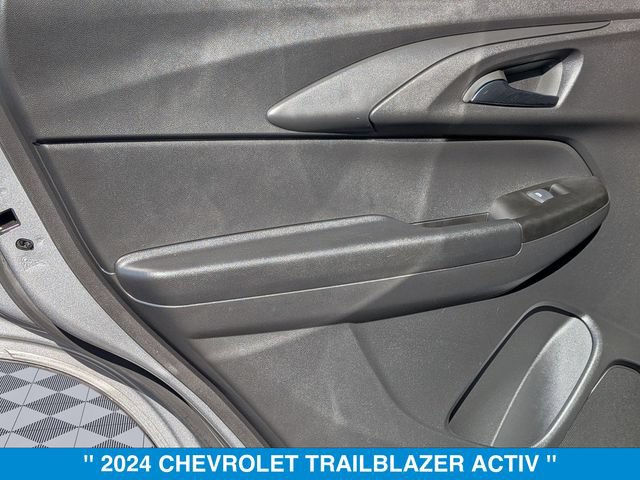 Used 2024 Chevrolet TrailBlazer ACTIV w/ Driver Confidence Package AWD/4WD image 30
