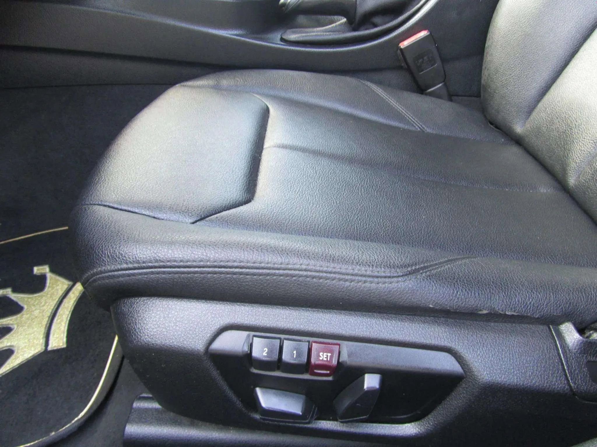 Used 2012 Mercedes-Benz E 350 BlueTEC Sedan image 25