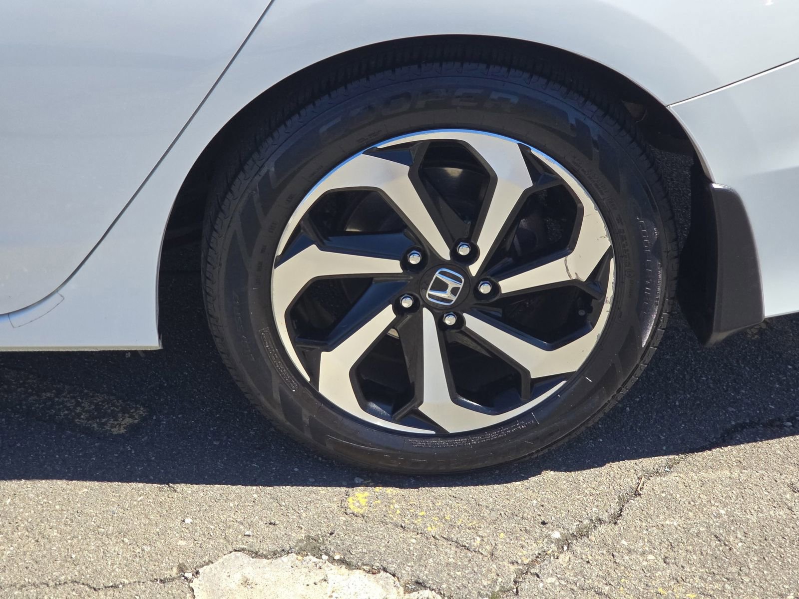 Used 2016 Honda Accord EX image 36