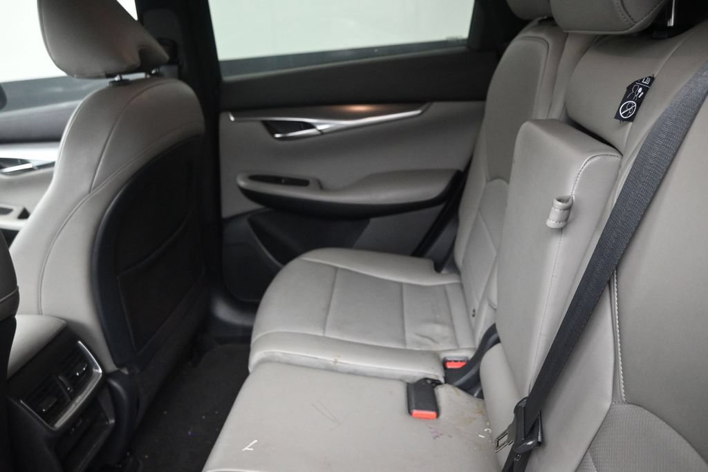 Used 2023 INFINITI QX50 Luxe FWD image 16